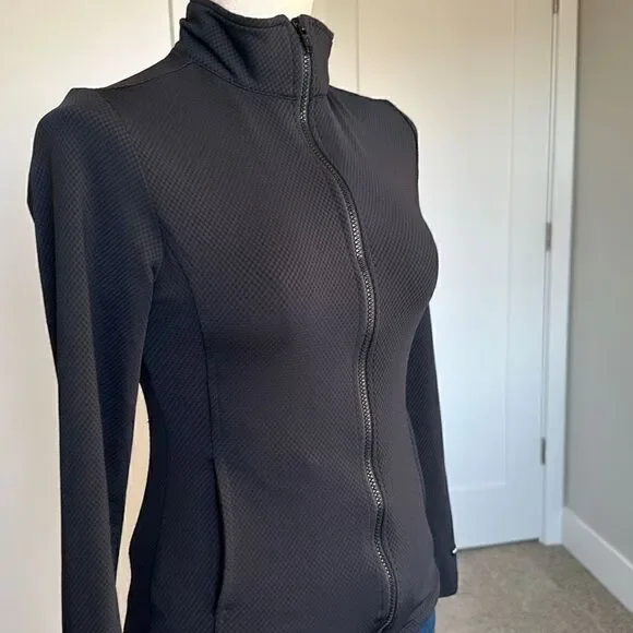 BOA Activewear Zip Up - Picture 2 of 6